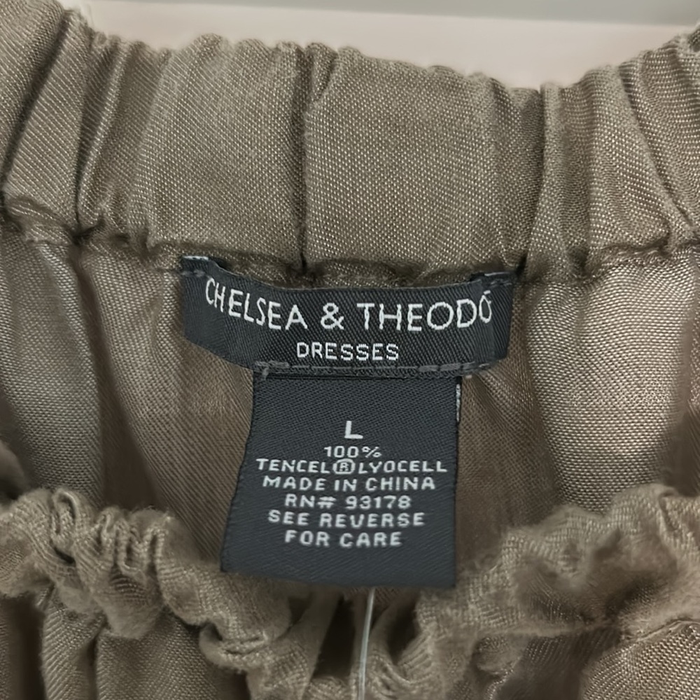 NWT Chelsea and Theodore dress - Picture 2 of 7